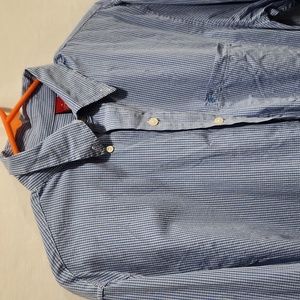 Men's medium IZOD blue plaid button up shirt